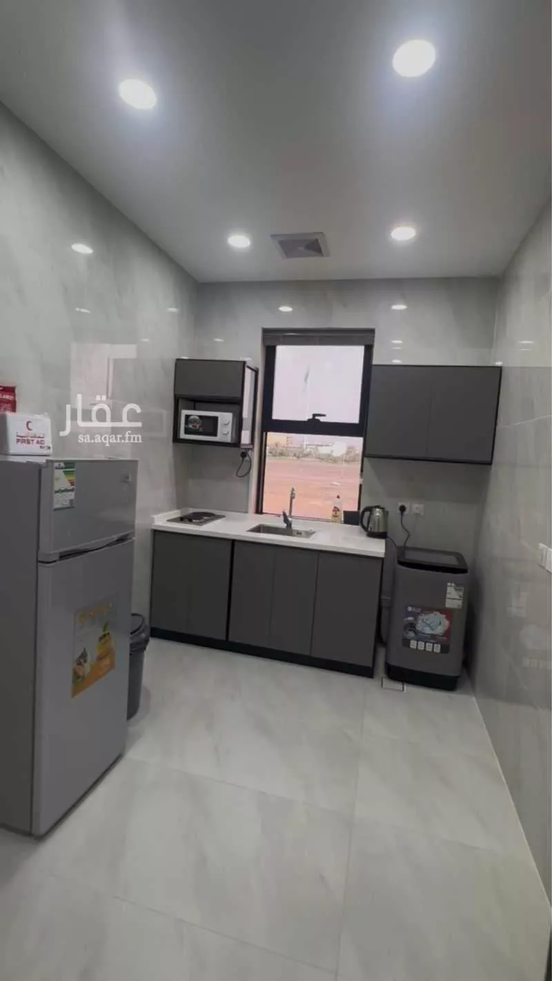 3 bedroom apartment in King Fahd, Madinah 9