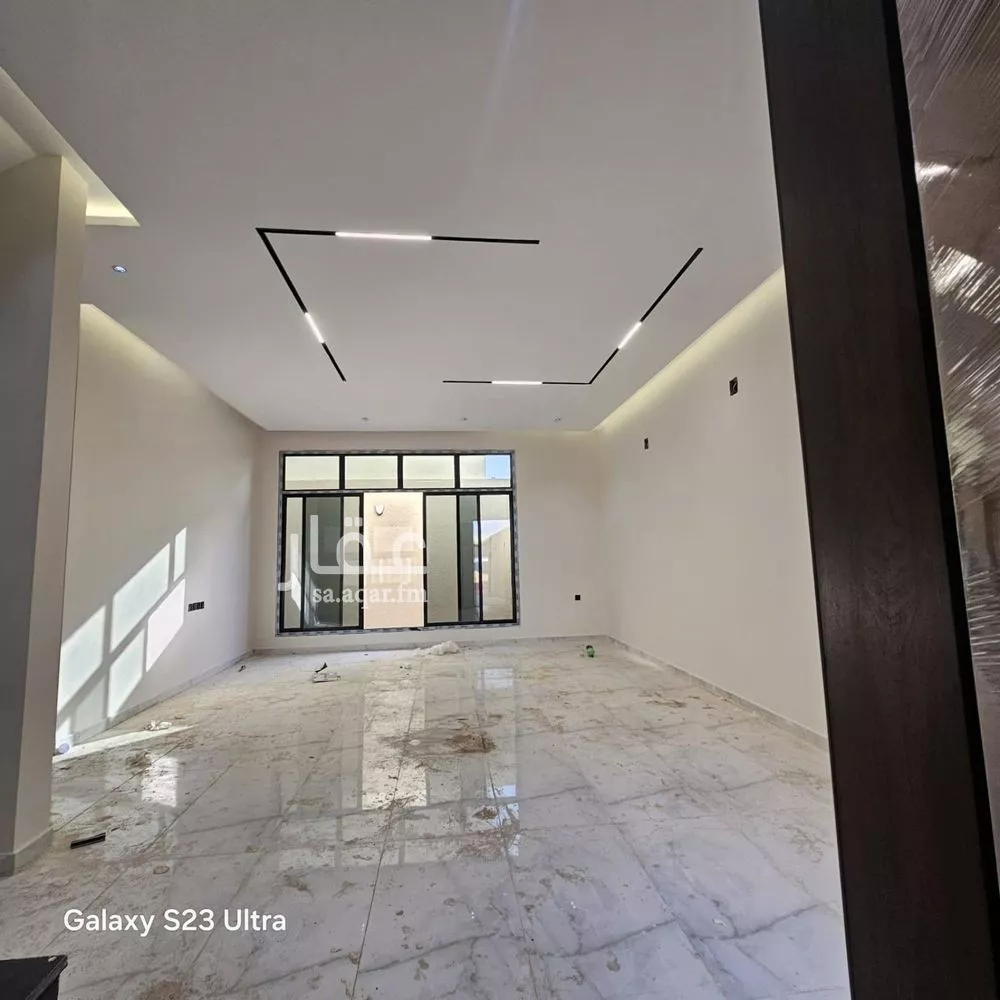 3 bedroom apartment in Al Qairawan 6