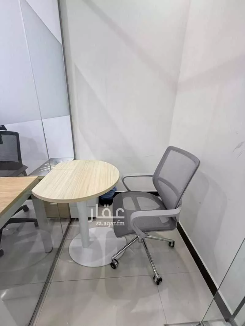 18 bedroom office in Al Aridh, Riyadh 4