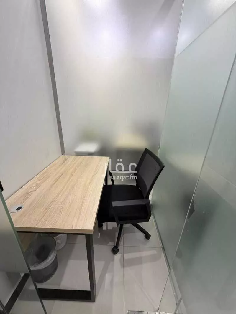 18 bedroom office in Al Aridh, Riyadh 5
