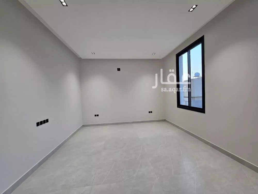 5 bedroom villa in Qurtubah 3