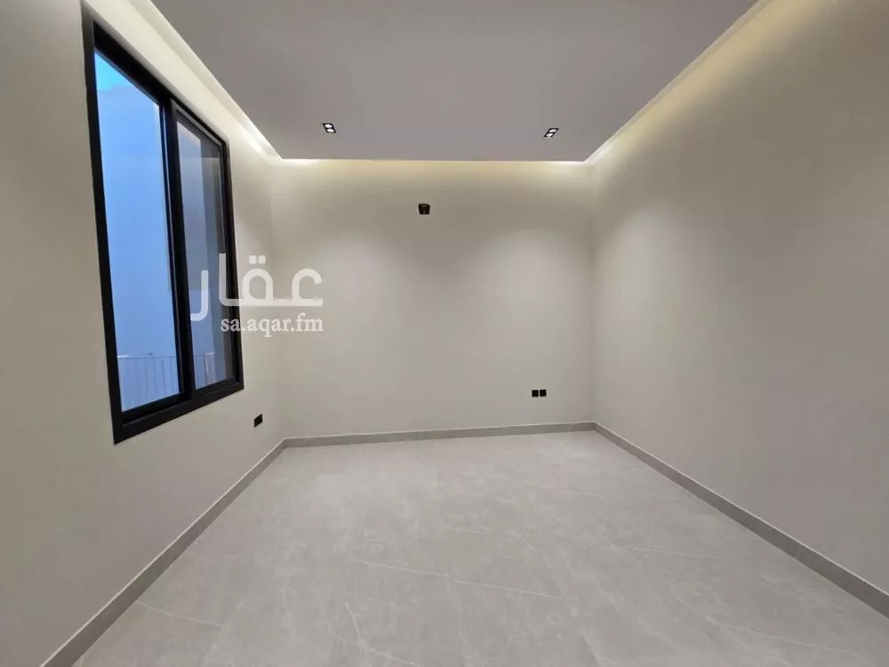 5 bedroom villa in Qurtubah 4