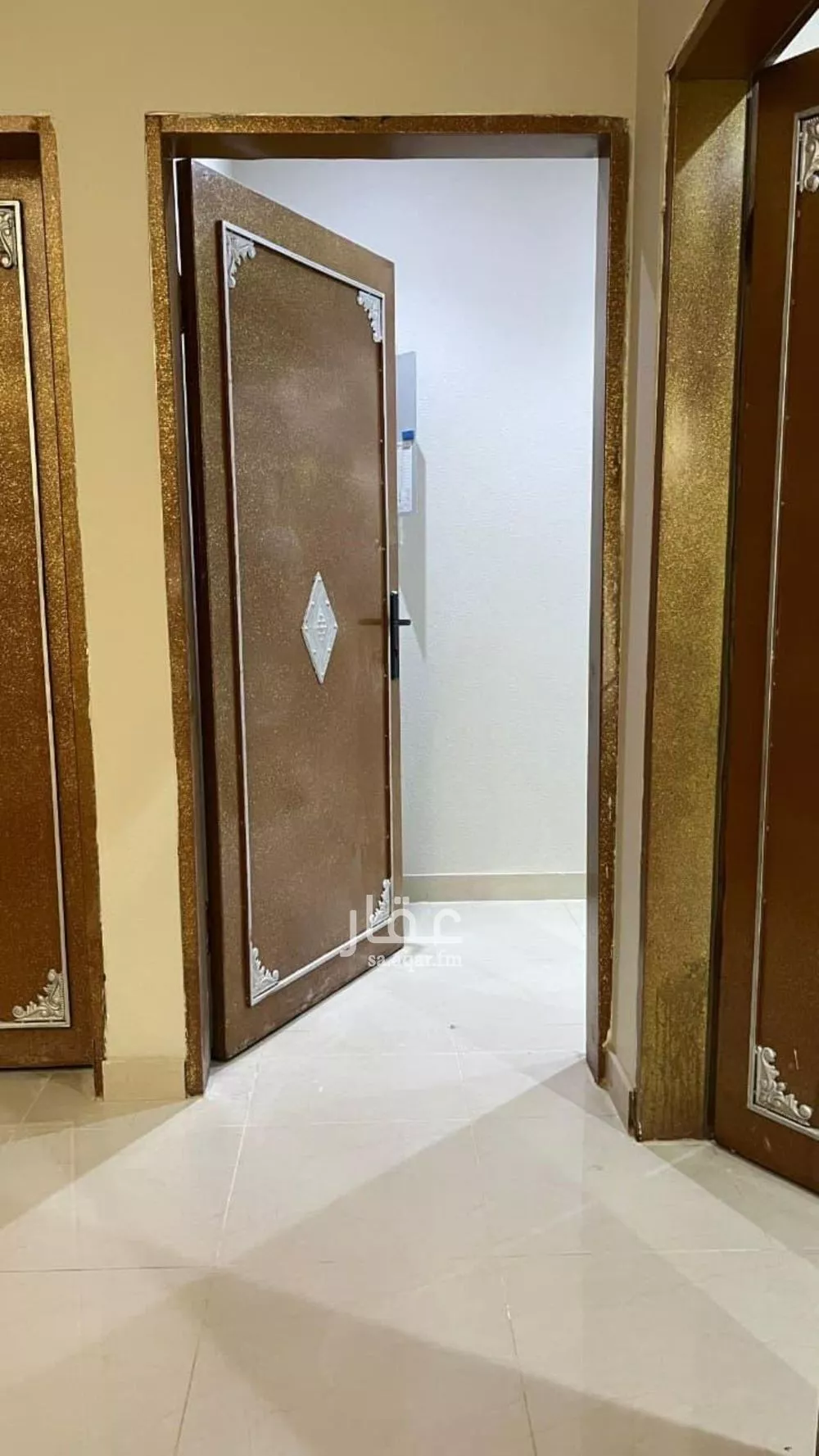 دور 4 غرف في العارض 10