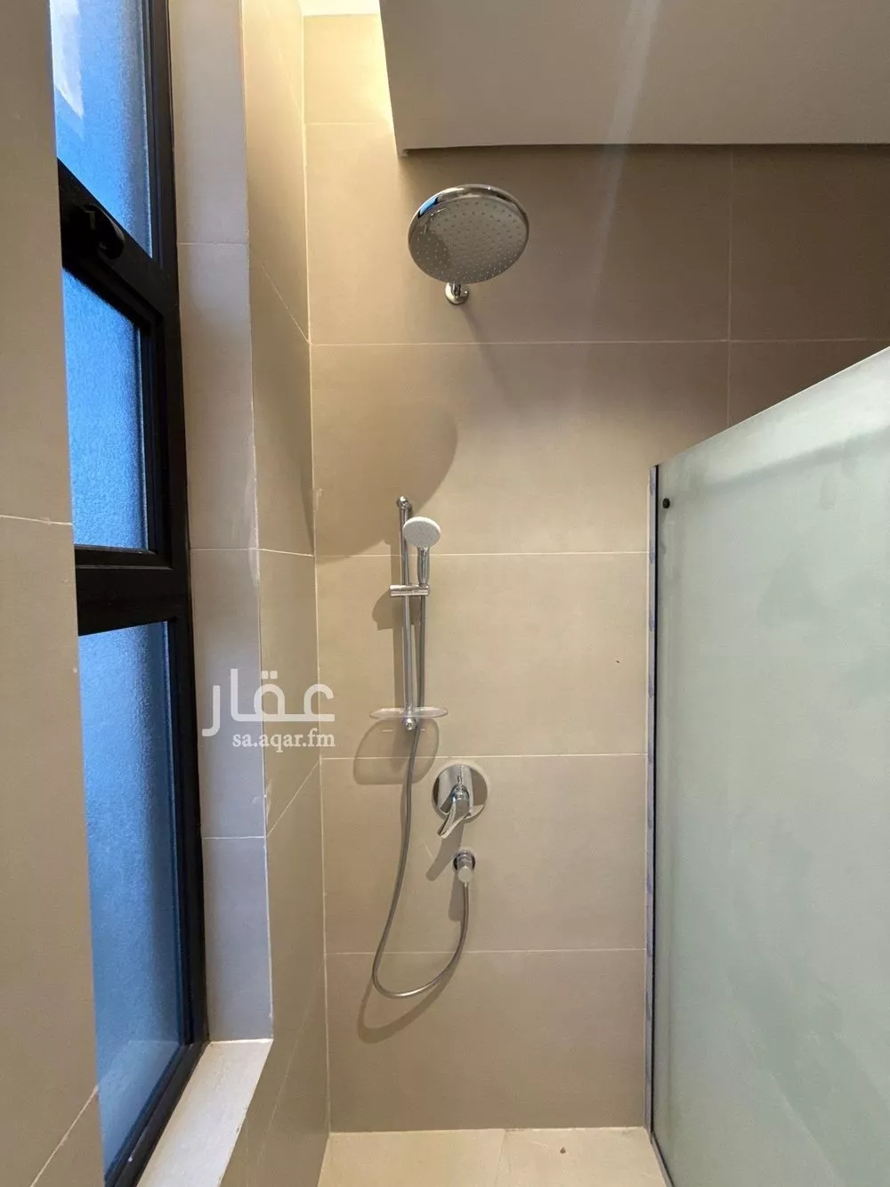 فيلا 5 غرف في النرجس 12