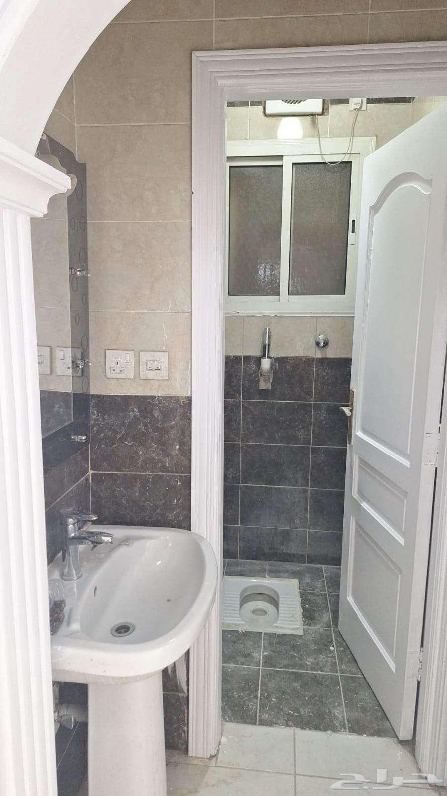 4 bedroom apartment in Al Jamawat, Madinah 5