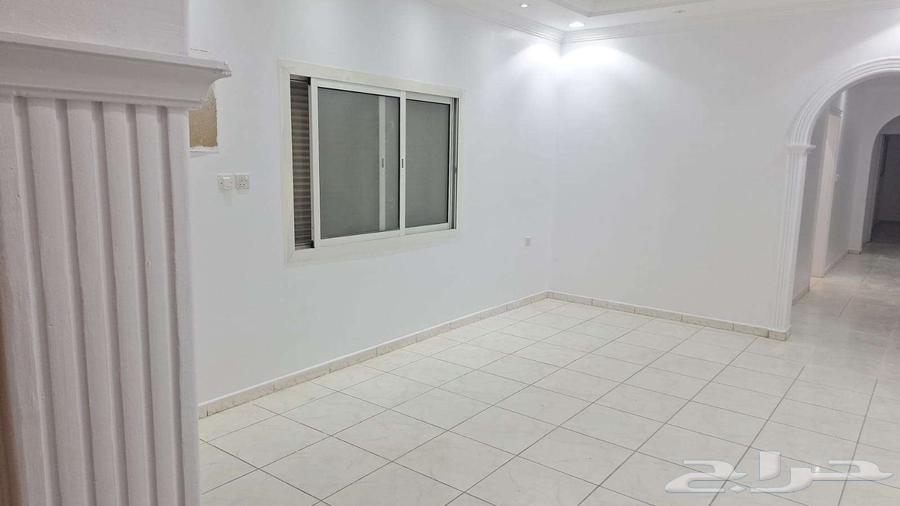 4 bedroom apartment in Al Jamawat, Madinah 3