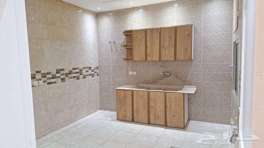4 bedroom apartment in Al Jamawat, Madinah 8
