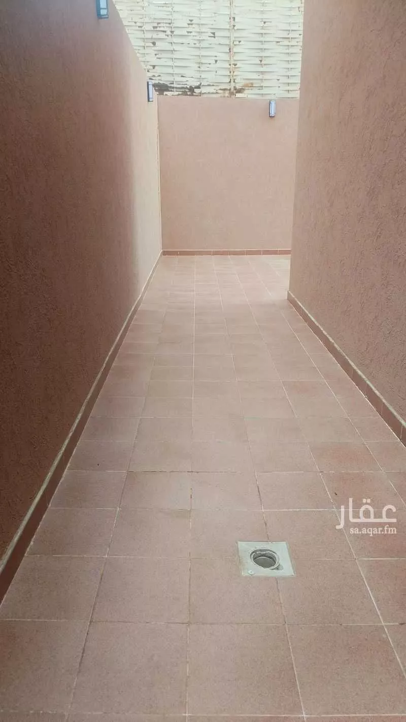 5 bedroom villa in Al Qairawan 8