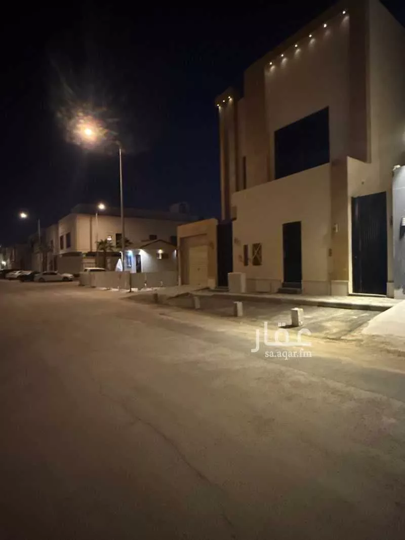 فيلا 8 غرف في القادسية 3