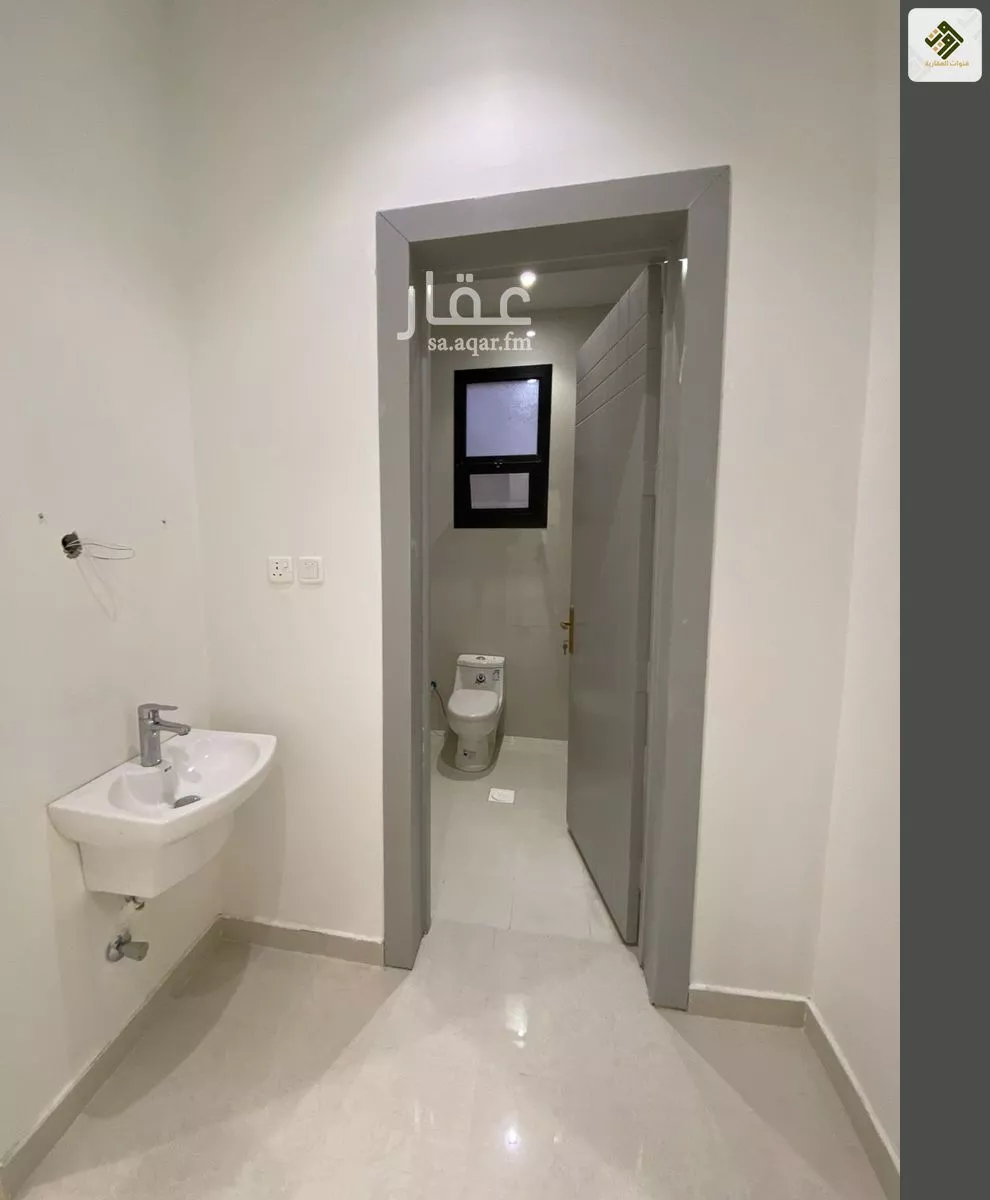 8 bedroom villa in Ash Sharq 17