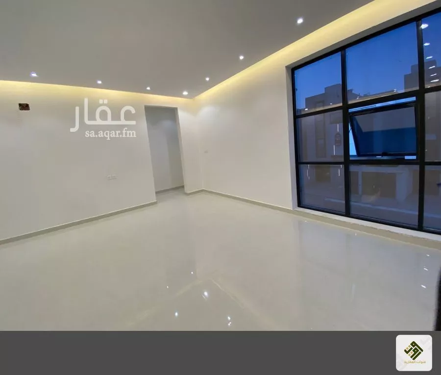 8 bedroom villa in Ash Sharq 22