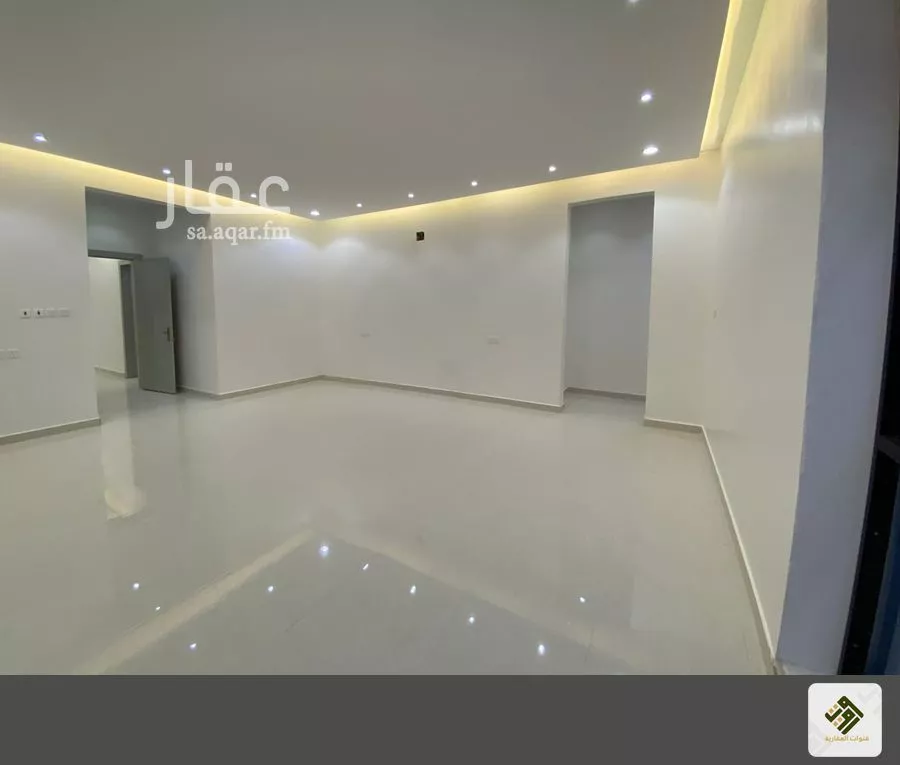 8 bedroom villa in Ash Sharq 25