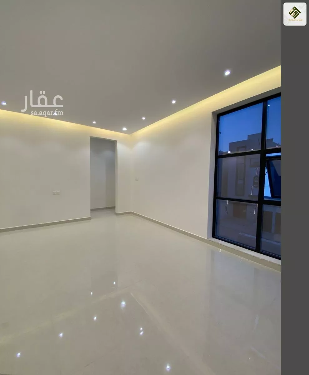 8 bedroom villa in Ash Sharq 27