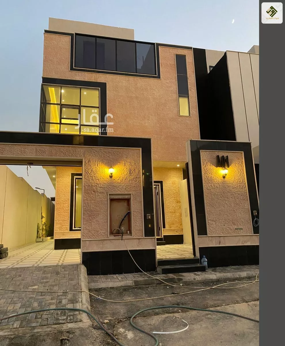 8 bedroom villa in Ash Sharq 8
