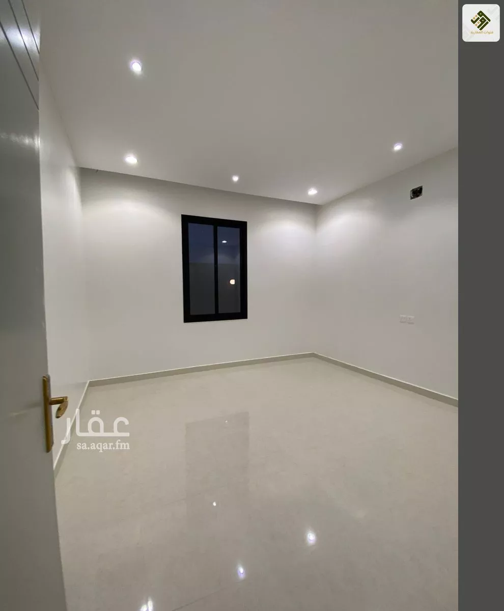 8 bedroom villa in Ash Sharq 9