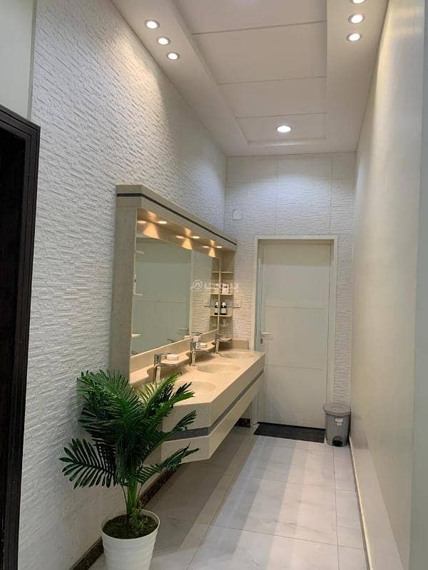 5 bedroom villa in Al Awali, Riyadh 12