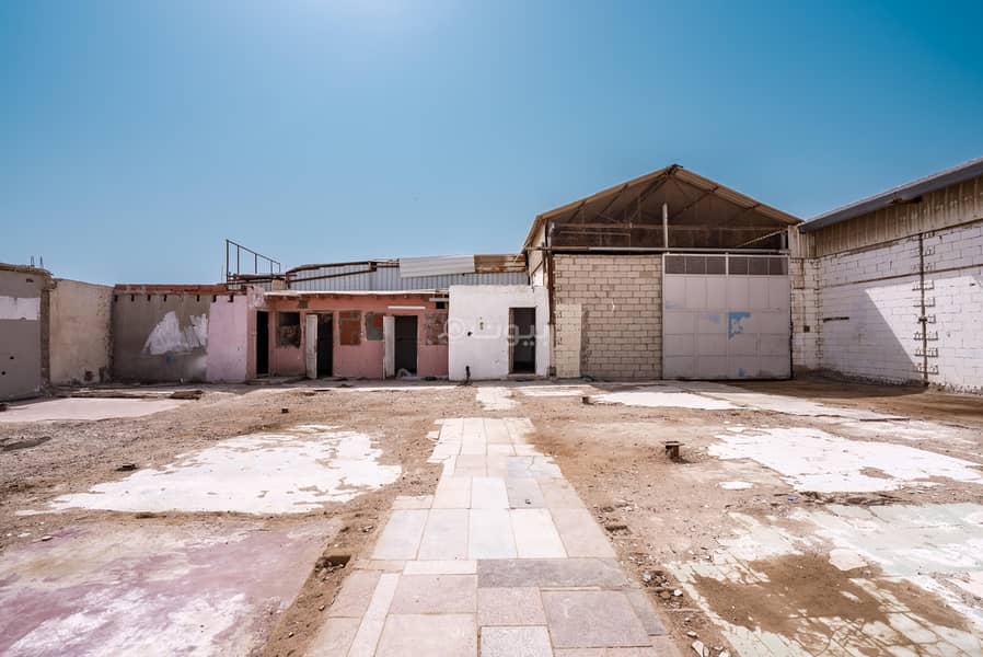 warehouse in Al Muntazahat, Jeddah 18