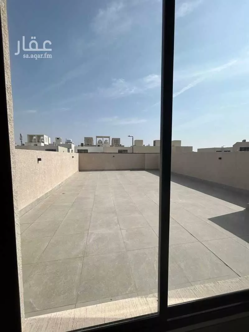 فيلا 8 غرف في النرجس 4