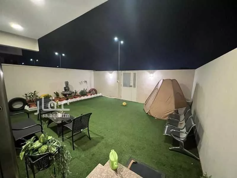 الطابق في المزروع