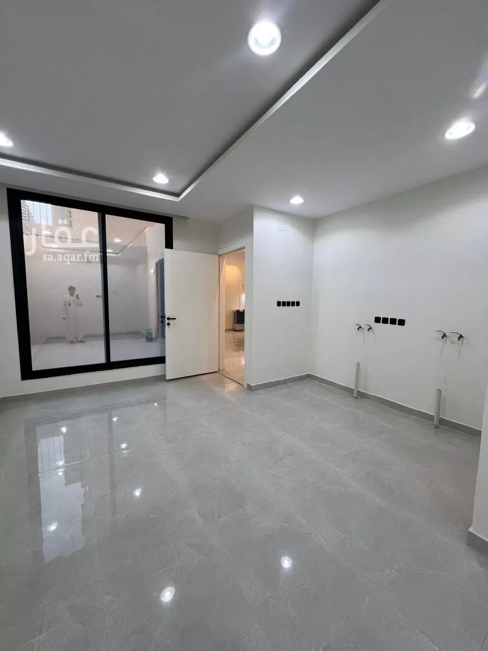 4 bedroom villa in Al Mahdiyyah 5