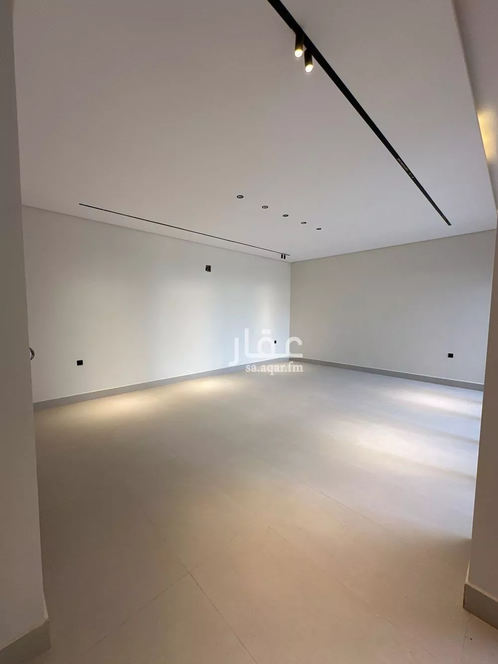 5 bedroom villa in Al Mahdiyyah 8
