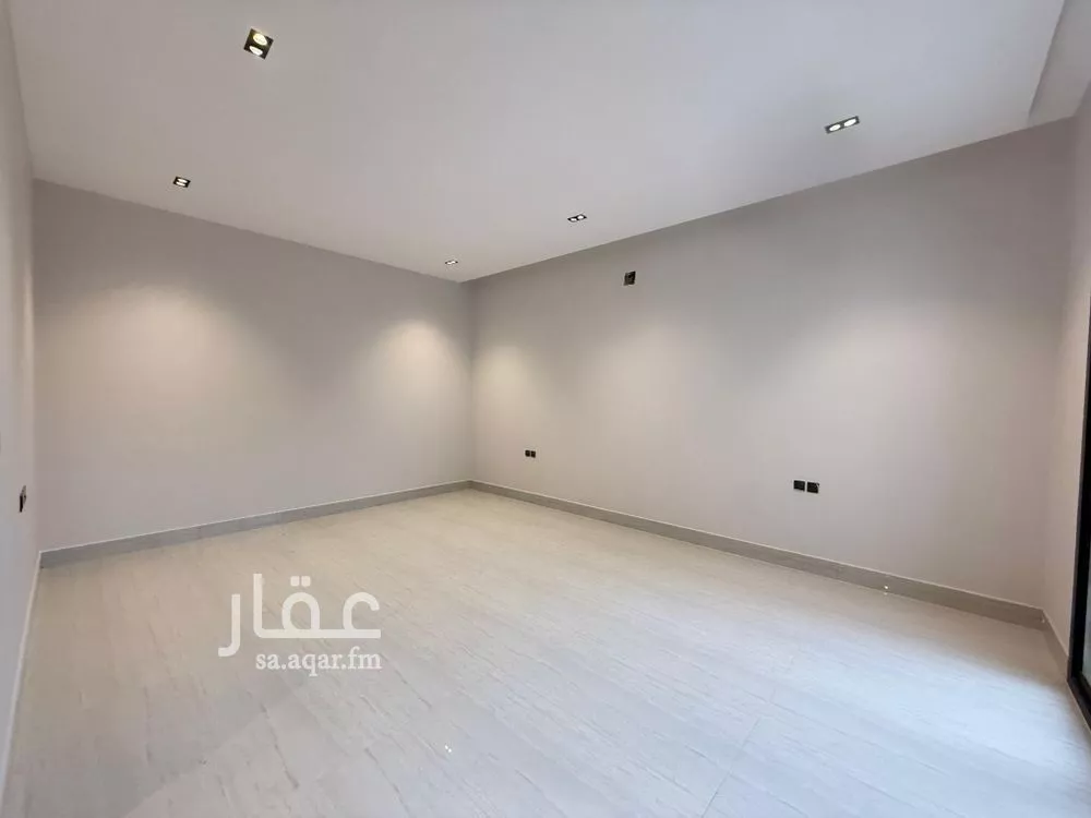 6 bedroom villa in Al Mahdiyyah 16