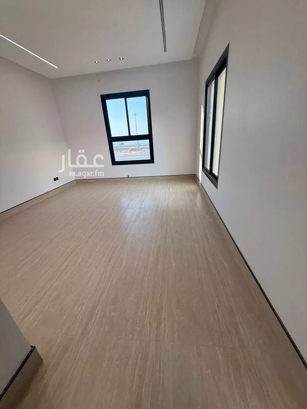 فيلا 5 غرف في ظهرة لبن 10