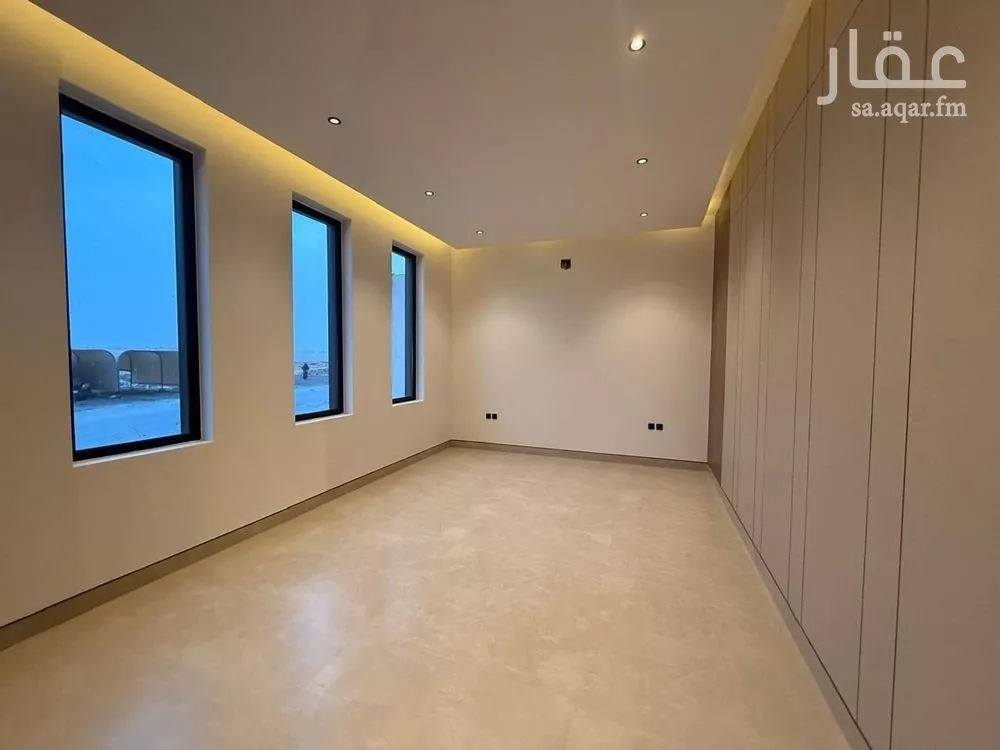 6 bedroom villa in Al Mahdiyyah 2