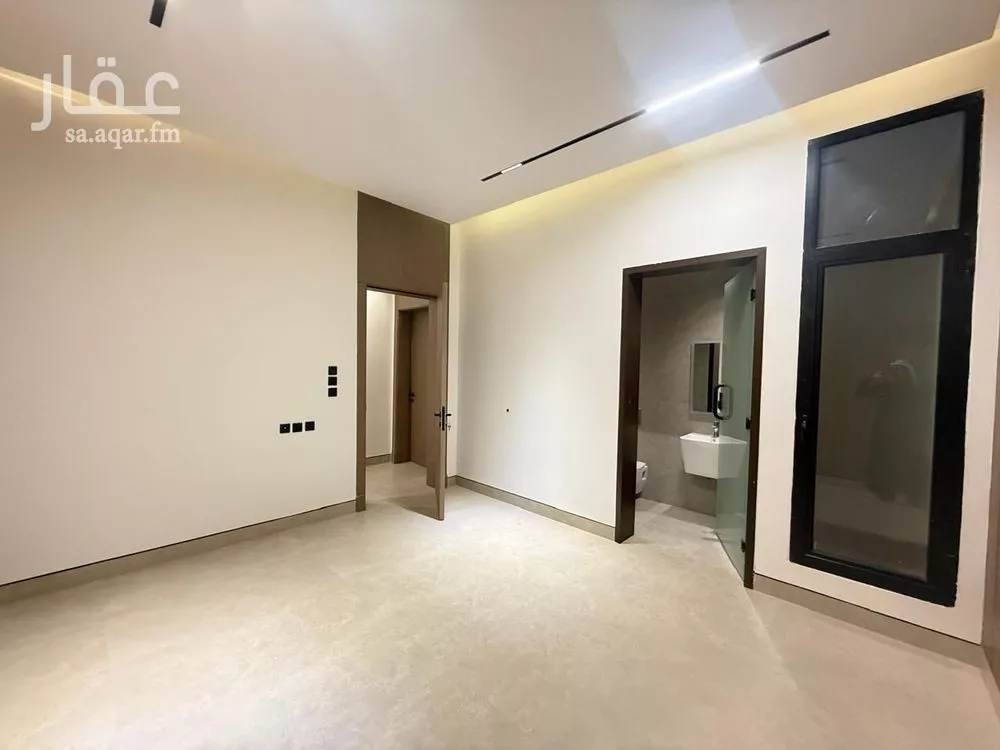 6 bedroom villa in Al Mahdiyyah 16