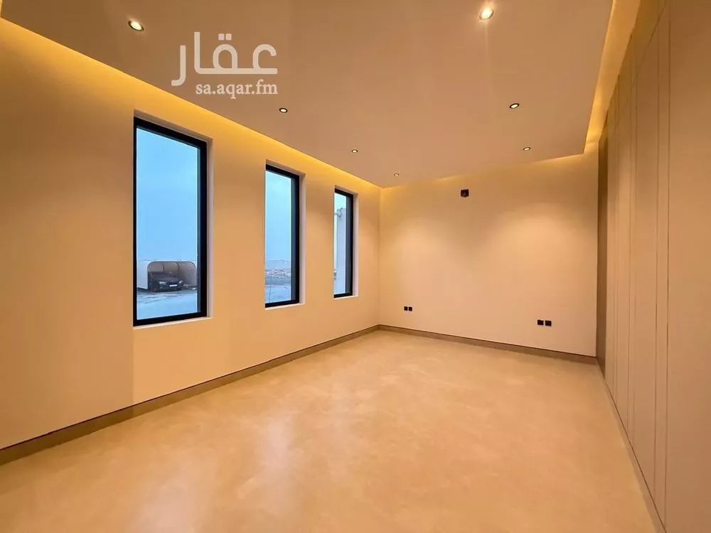 6 bedroom villa in Al Mahdiyyah 3