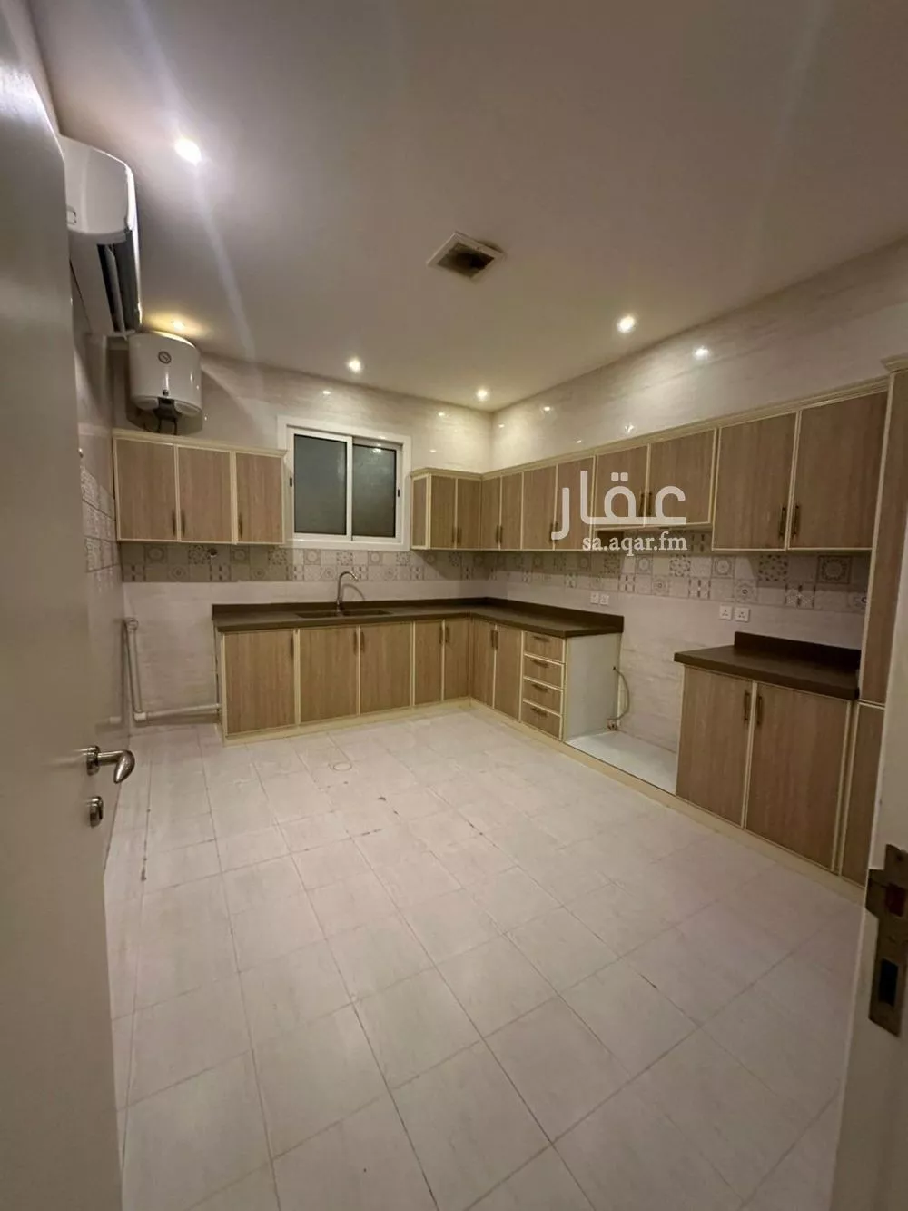 3 bedroom floor in Al Aridh 6