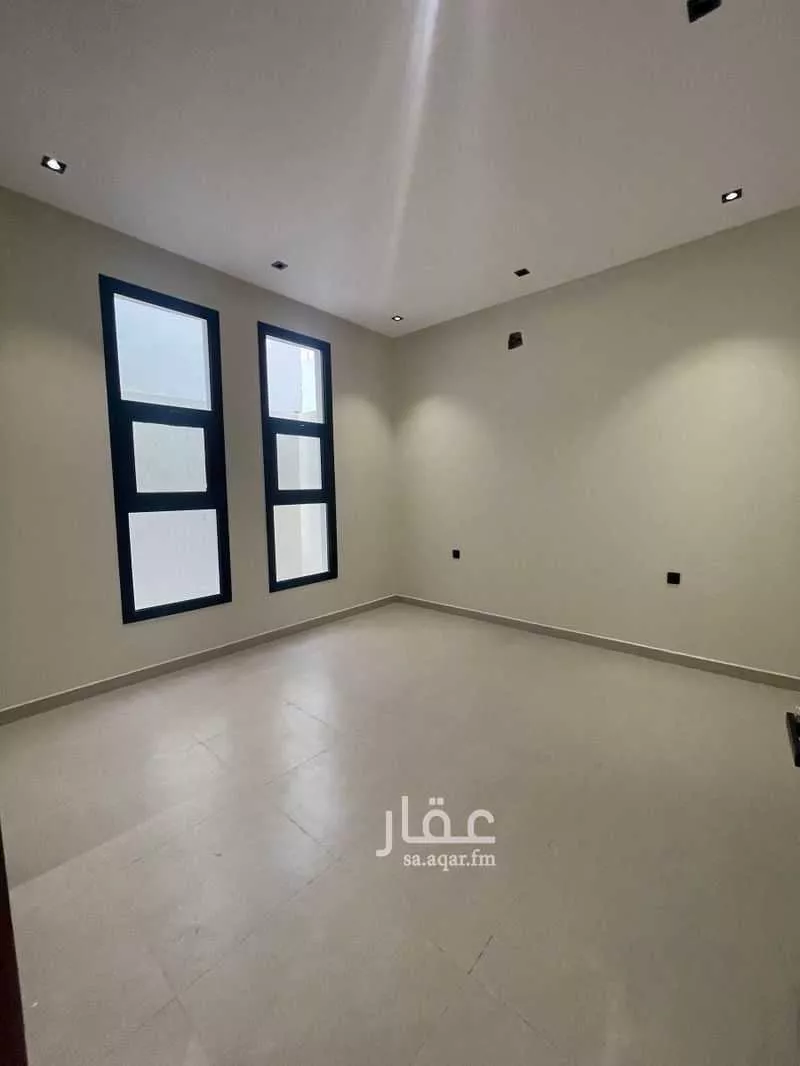 فيلا 4 غرف في الشرق 8