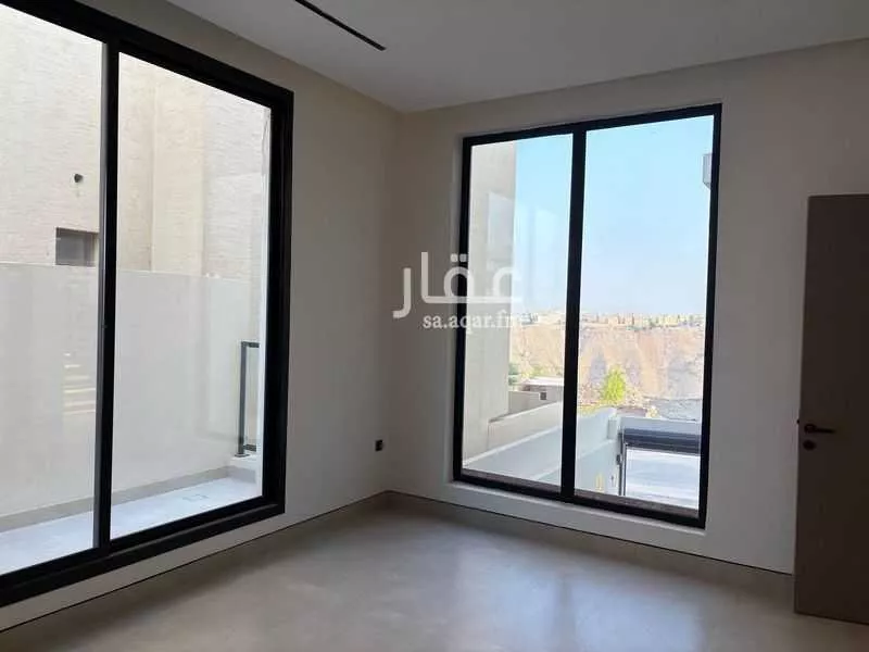 فيلا 7 غرف في المهدية 9
