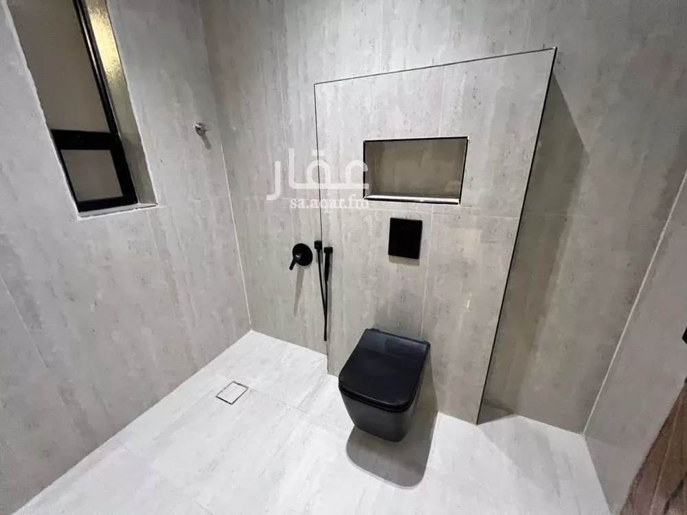 5 bedroom villa in Al Rimal 10