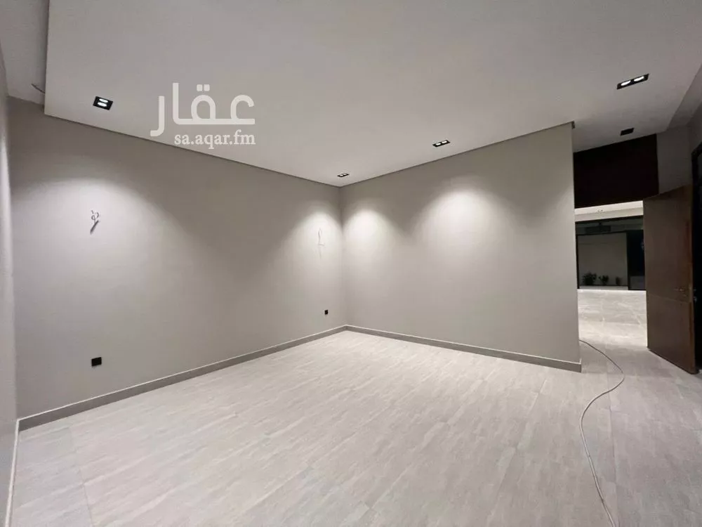 فيلا 5 غرف في الرمال 11