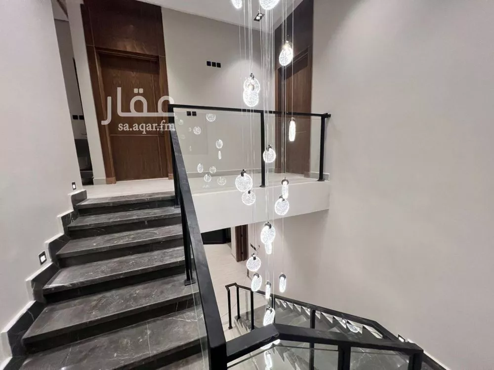 فيلا 5 غرف في الرمال 12