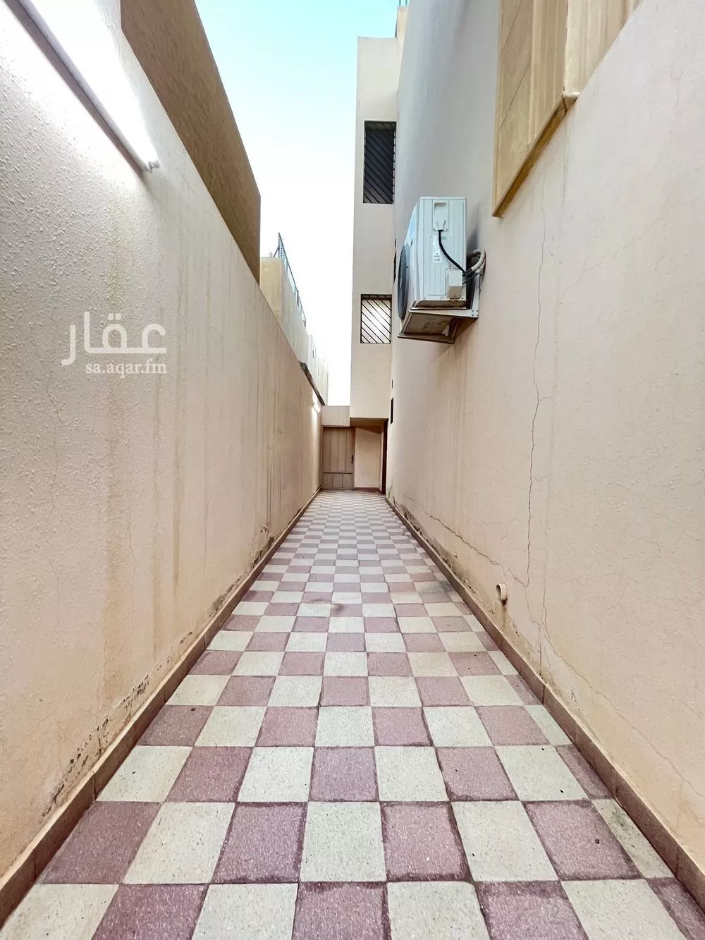 فيلا في الخليج