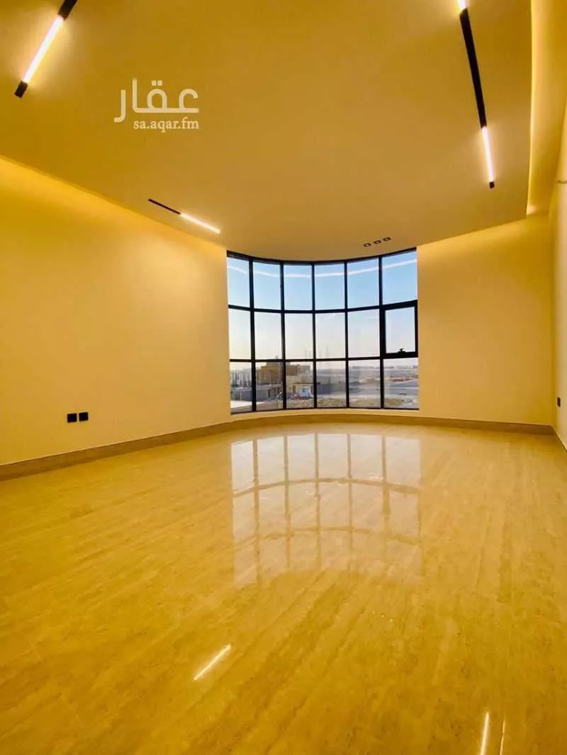 7 bedroom villa in Ash Sharq 5