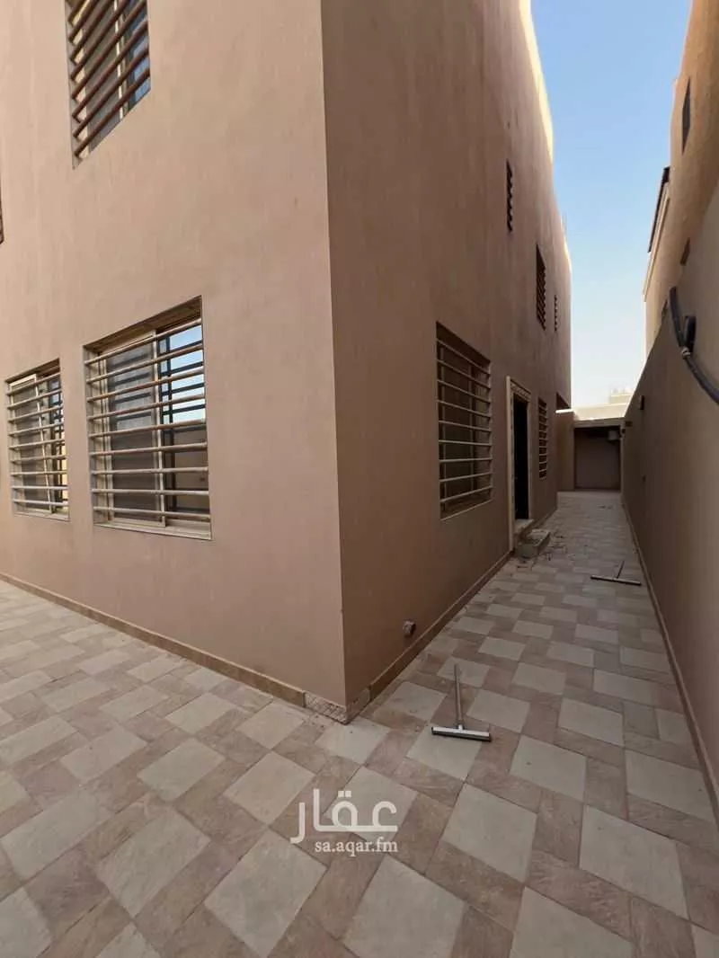فيلا 7 غرف في العارض 6