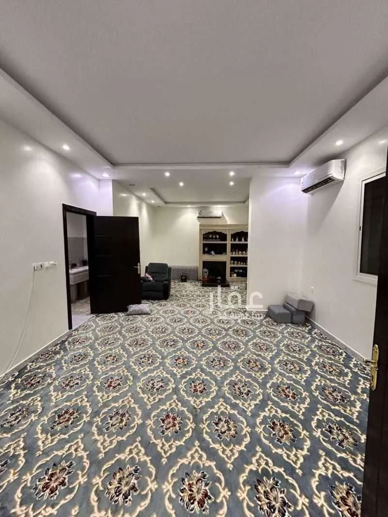 7 bedroom villa in Al Rimal 8