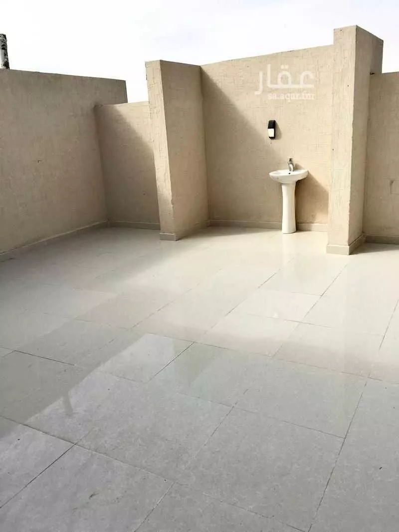 5 bedroom villa in Al Malqa 3