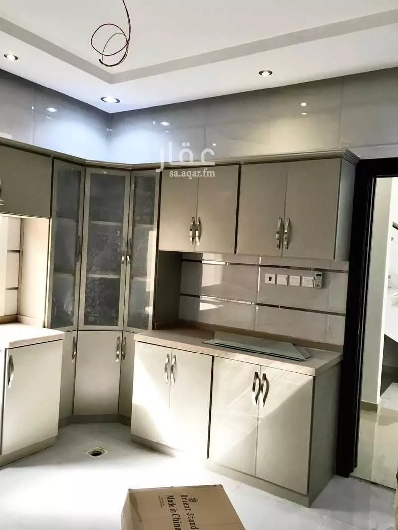 5 bedroom villa in Al Malqa 4