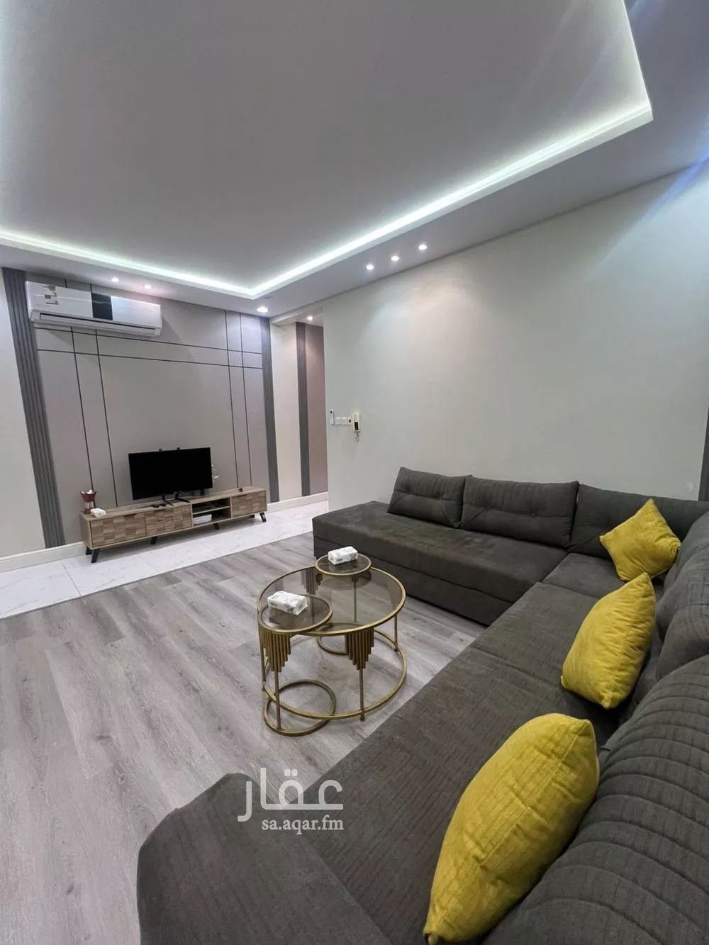 2 bedroom floor in Al Rimal 7