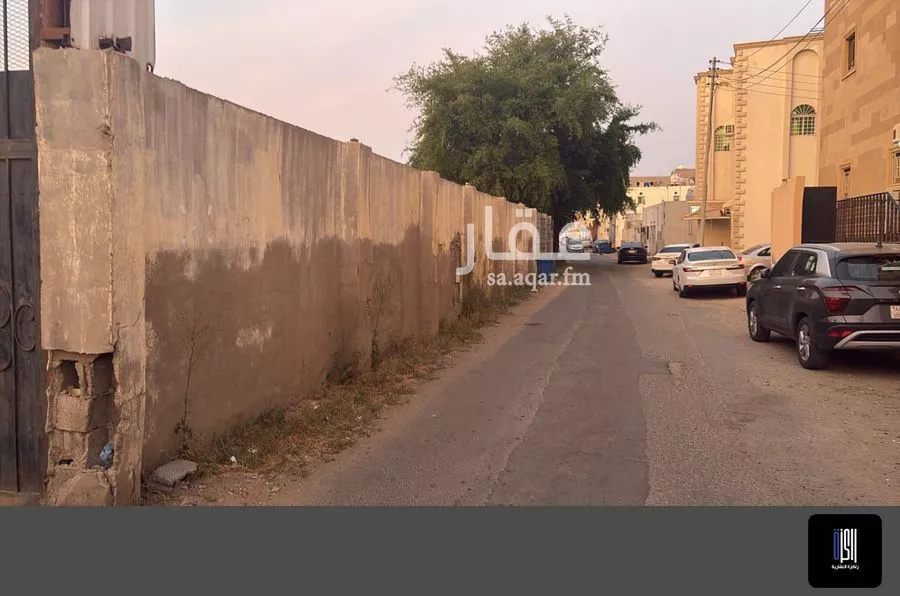 land in Bryman, Jeddah 5