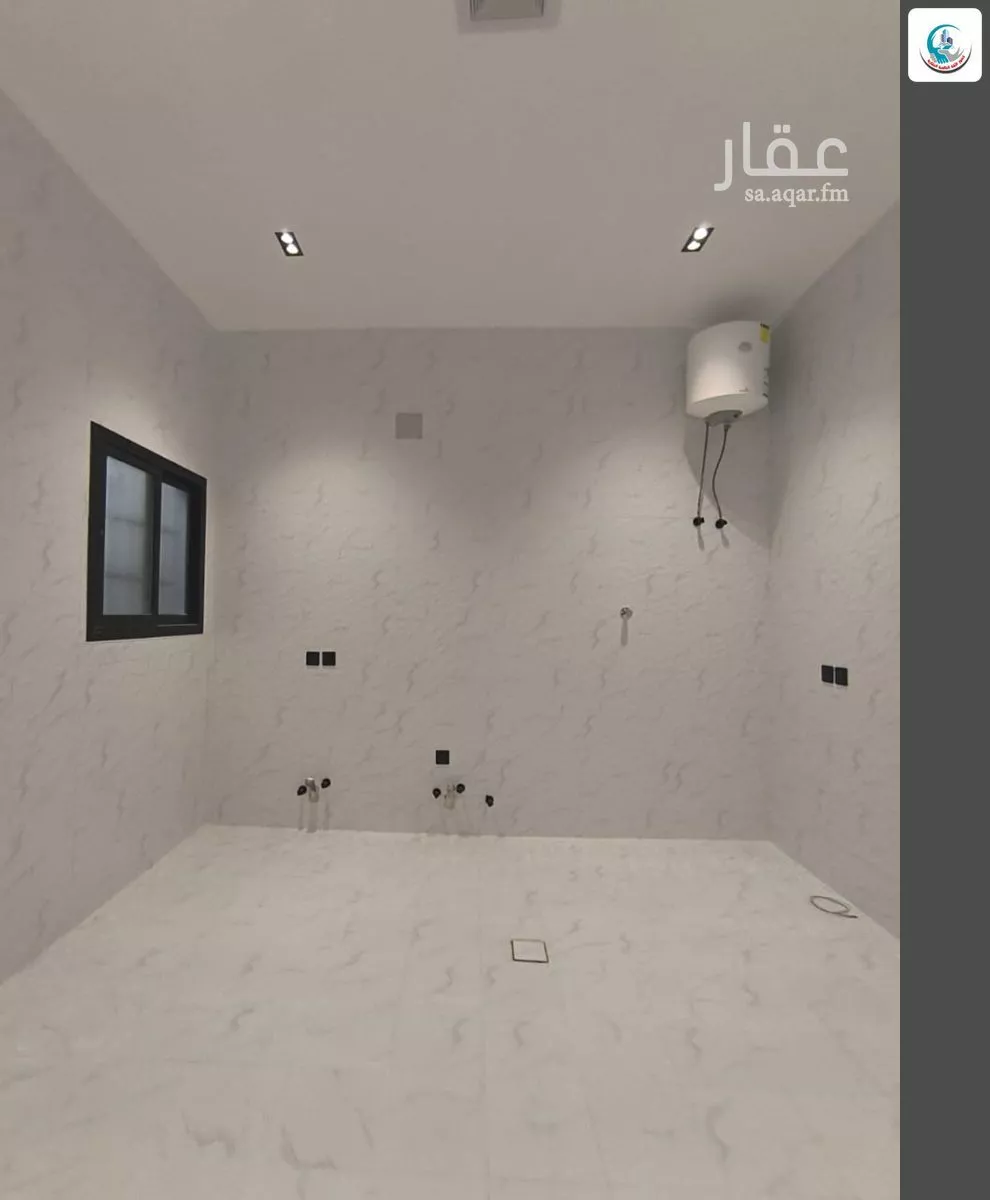 5 bedroom villa in Al Janadriyah 5