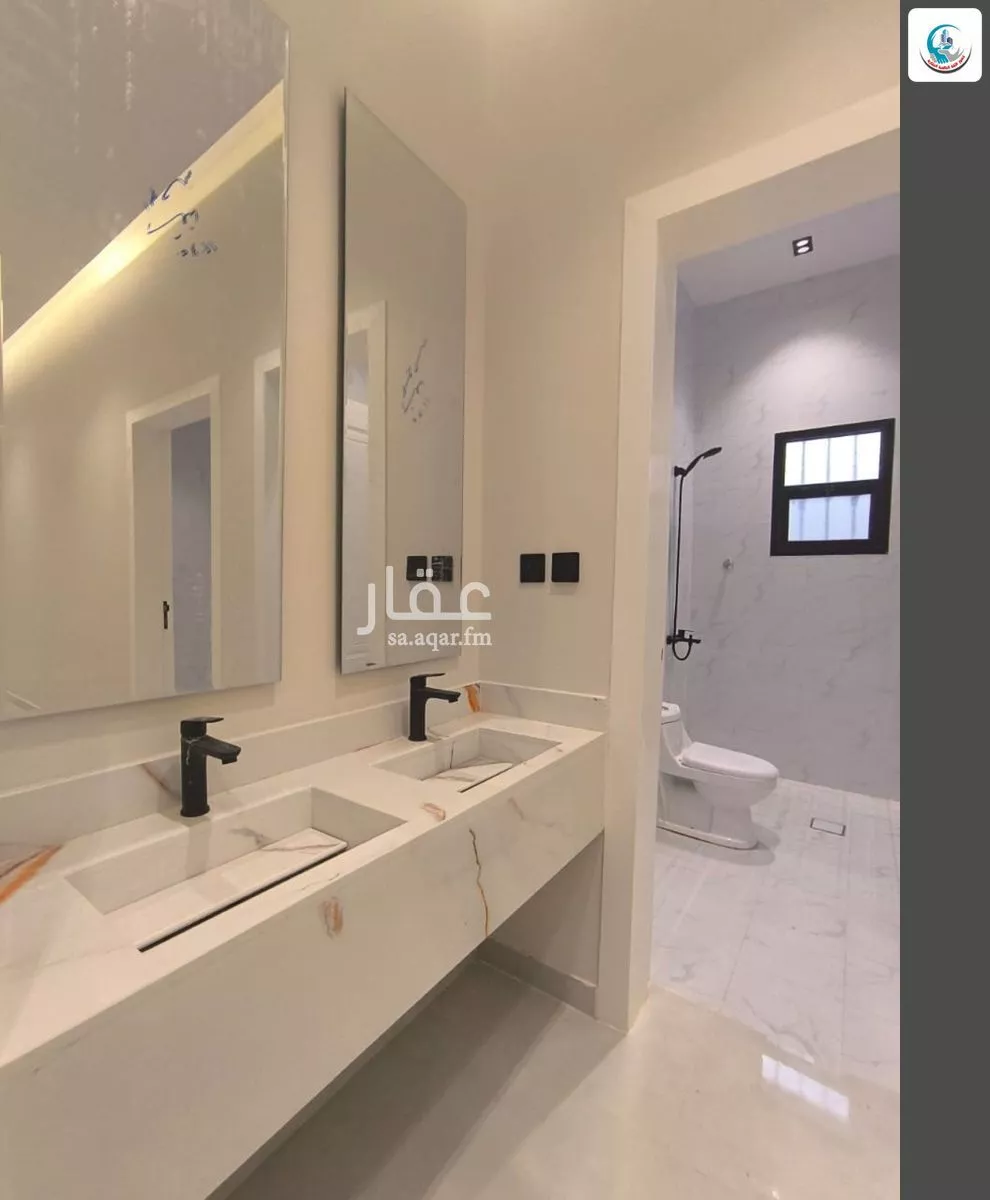 5 bedroom villa in Al Janadriyah 7