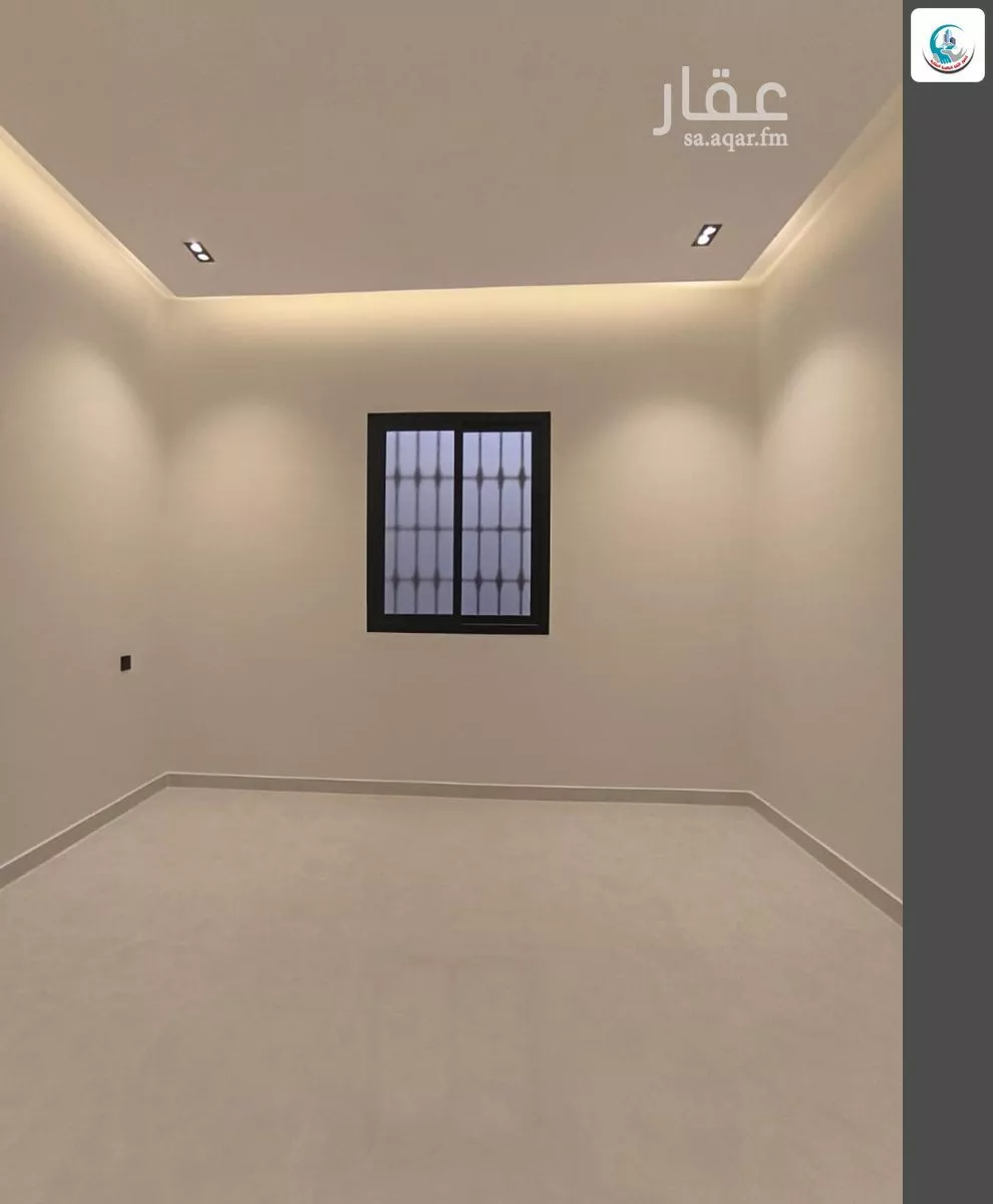 5 bedroom villa in Al Janadriyah 9