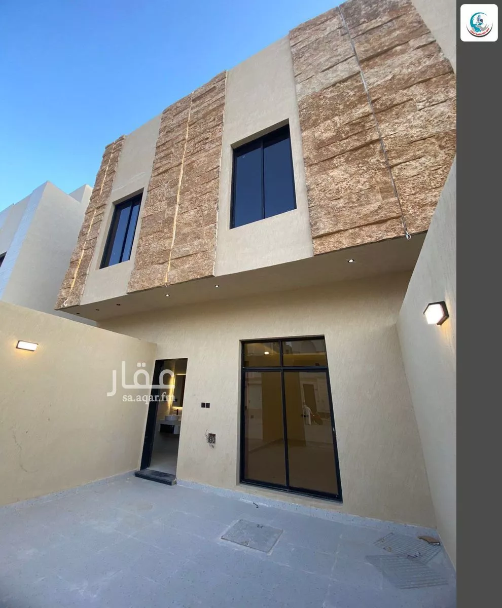 5 bedroom villa in Okaz 3