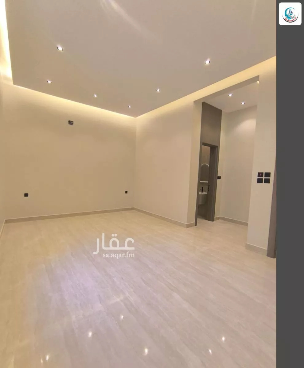 5 bedroom villa in Al Janadriyah 9