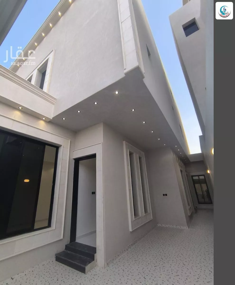 7 bedroom villa in Al Janadriyah 3